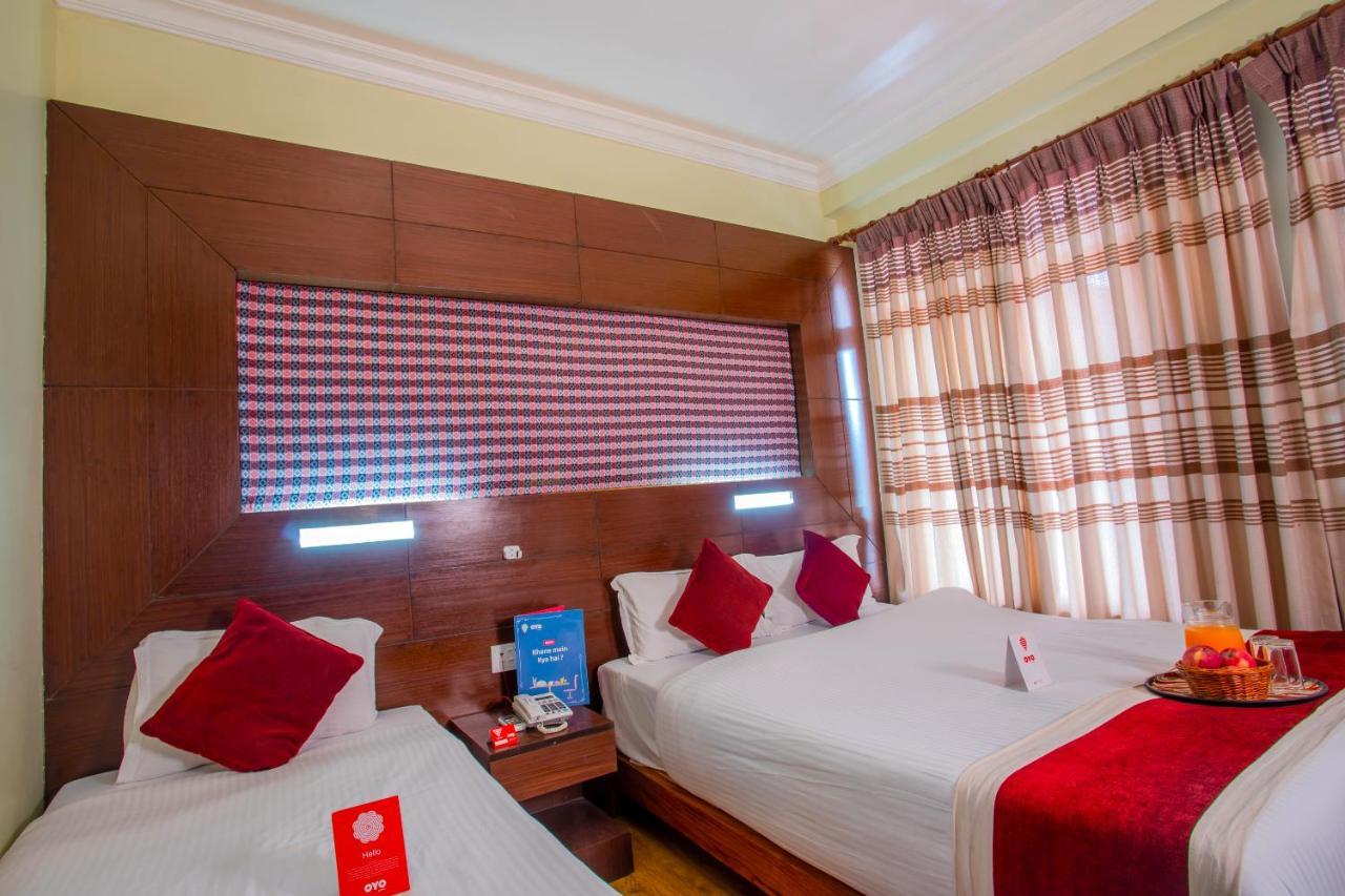 Hotel Snowland Pokhara Bagian luar foto