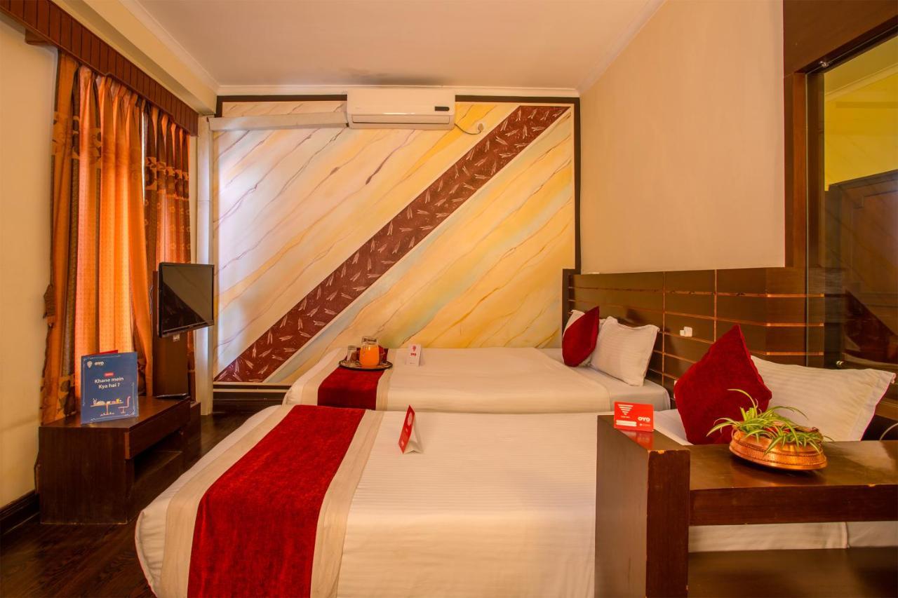 Hotel Snowland Pokhara Bagian luar foto