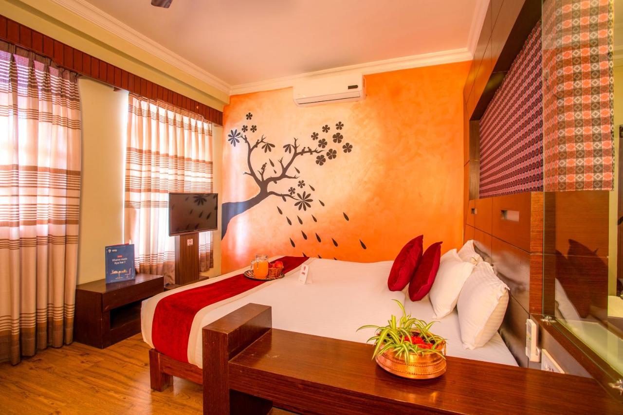 Hotel Snowland Pokhara Bagian luar foto