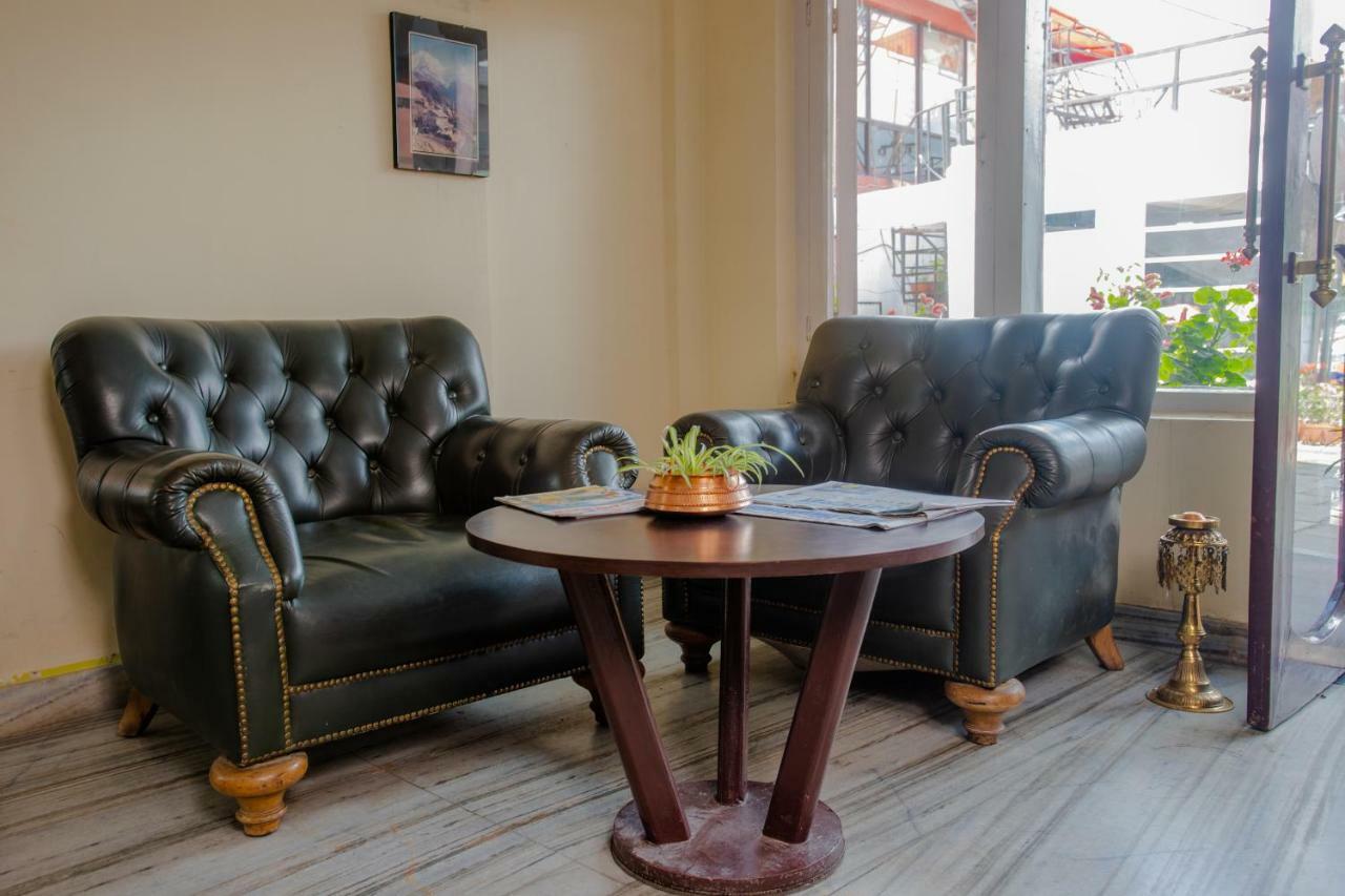 Hotel Snowland Pokhara Bagian luar foto