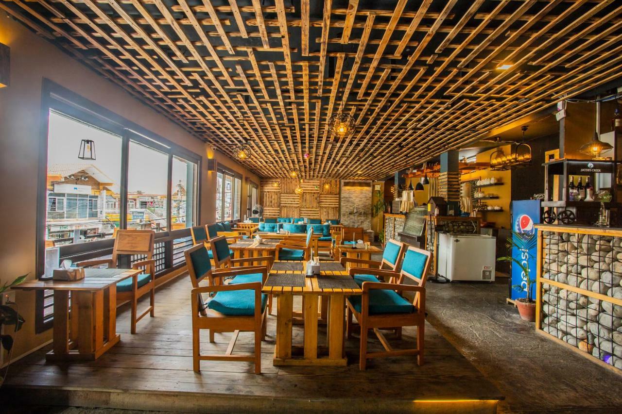 Hotel Snowland Pokhara Bagian luar foto