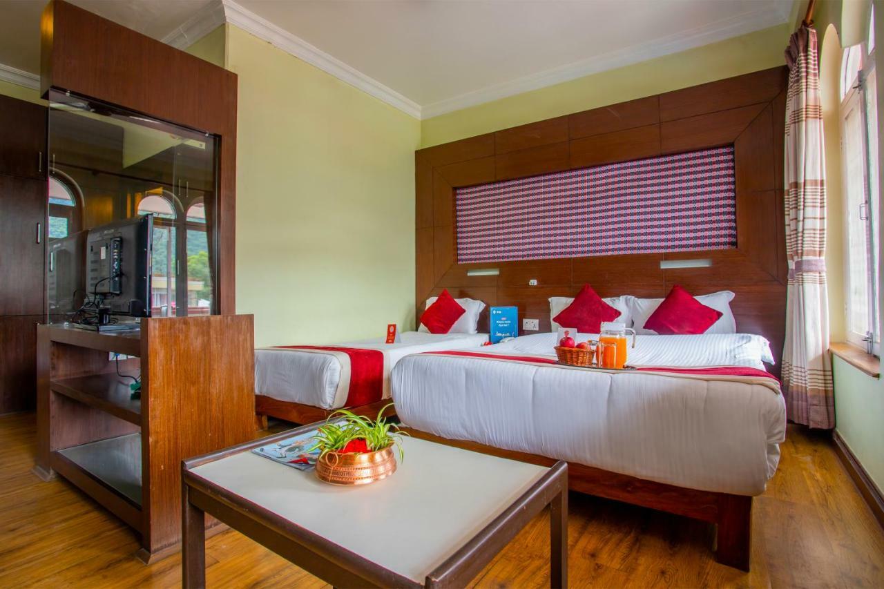 Hotel Snowland Pokhara Bagian luar foto