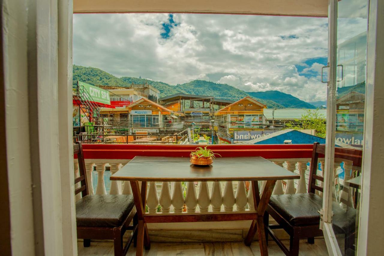 Hotel Snowland Pokhara Bagian luar foto