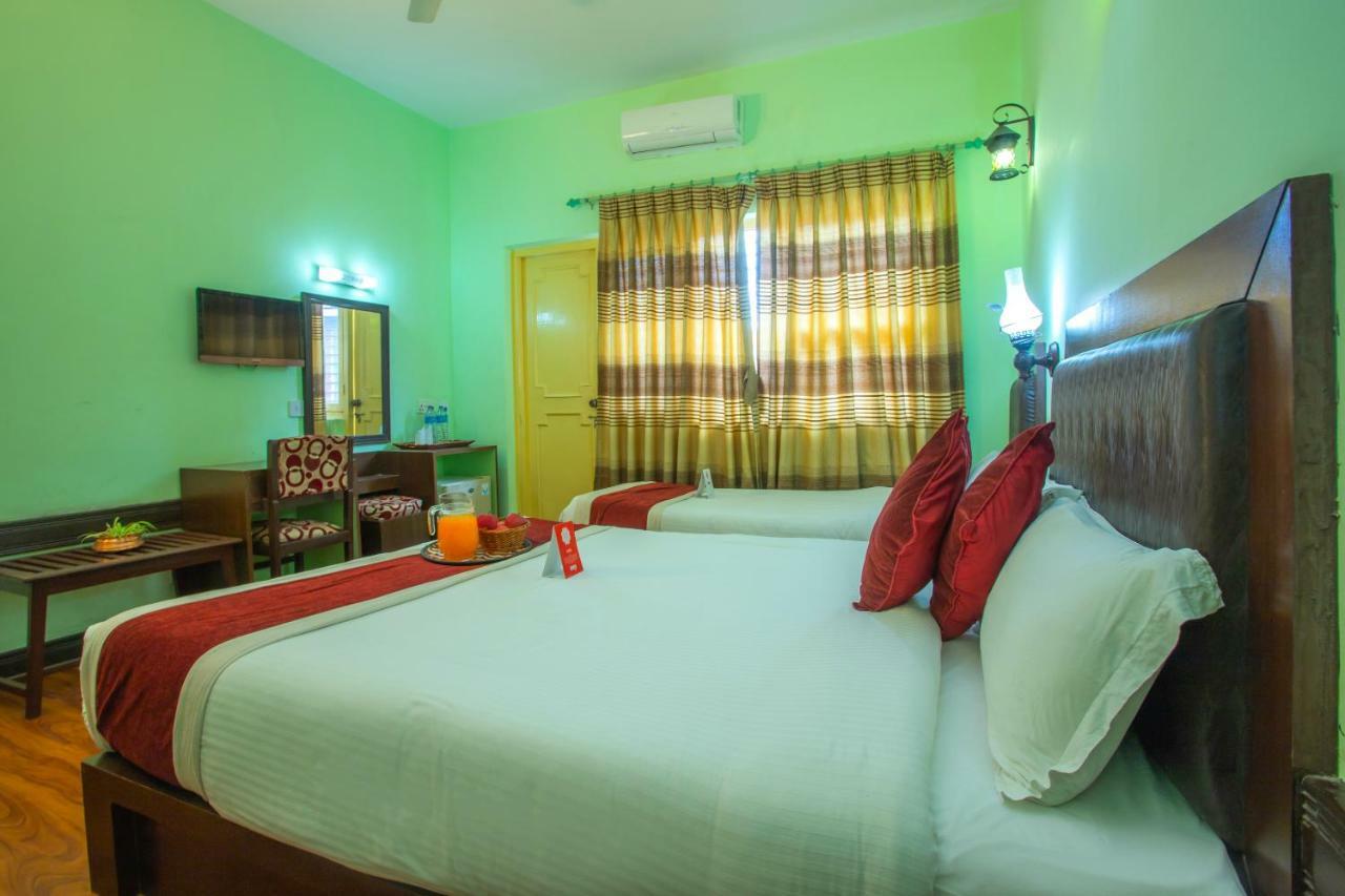 Hotel Snowland Pokhara Bagian luar foto