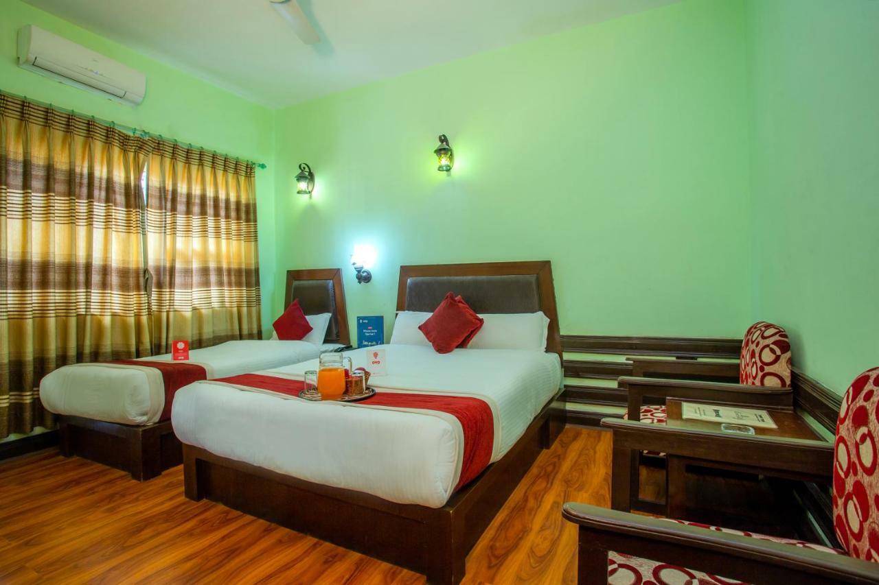 Hotel Snowland Pokhara Bagian luar foto
