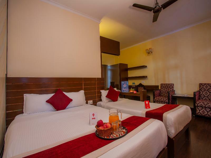 Hotel Snowland Pokhara Bagian luar foto