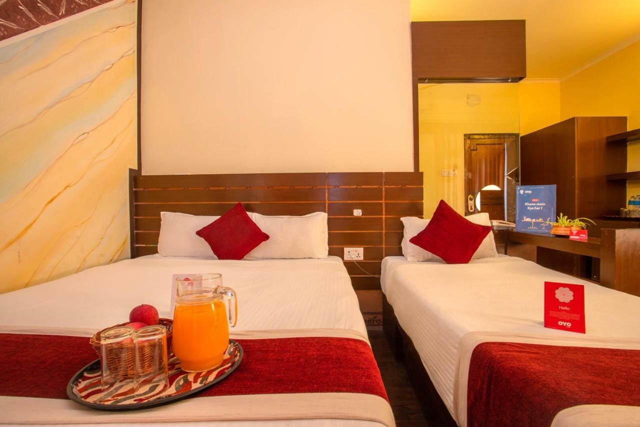 Hotel Snowland Pokhara Bagian luar foto