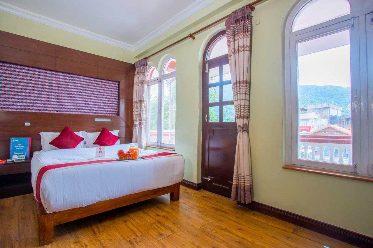 Hotel Snowland Pokhara Bagian luar foto