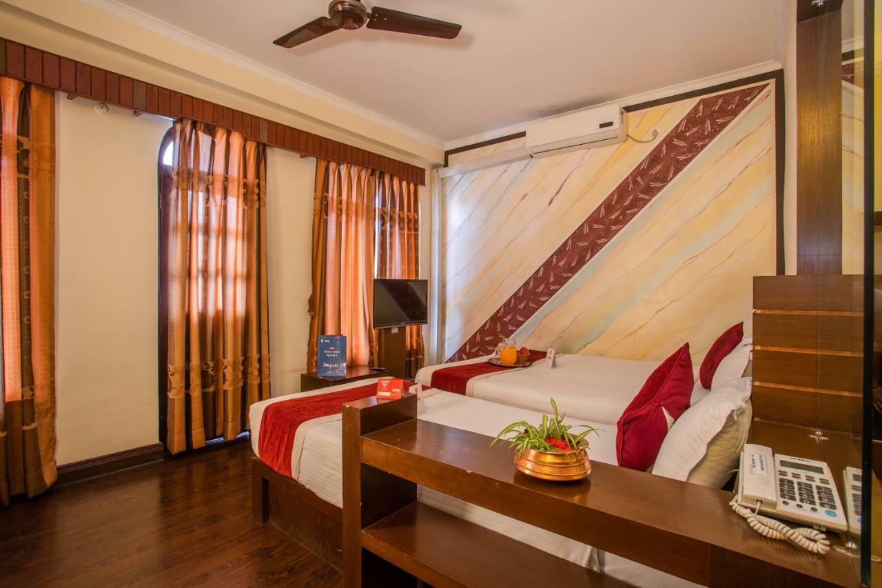 Hotel Snowland Pokhara Bagian luar foto