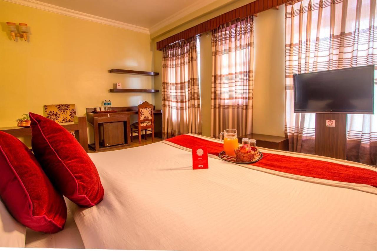 Hotel Snowland Pokhara Bagian luar foto